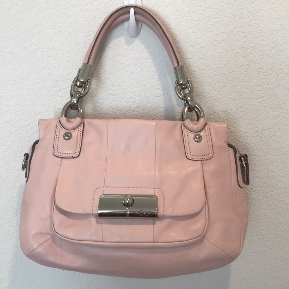 Leather Coach bag light dusty pink